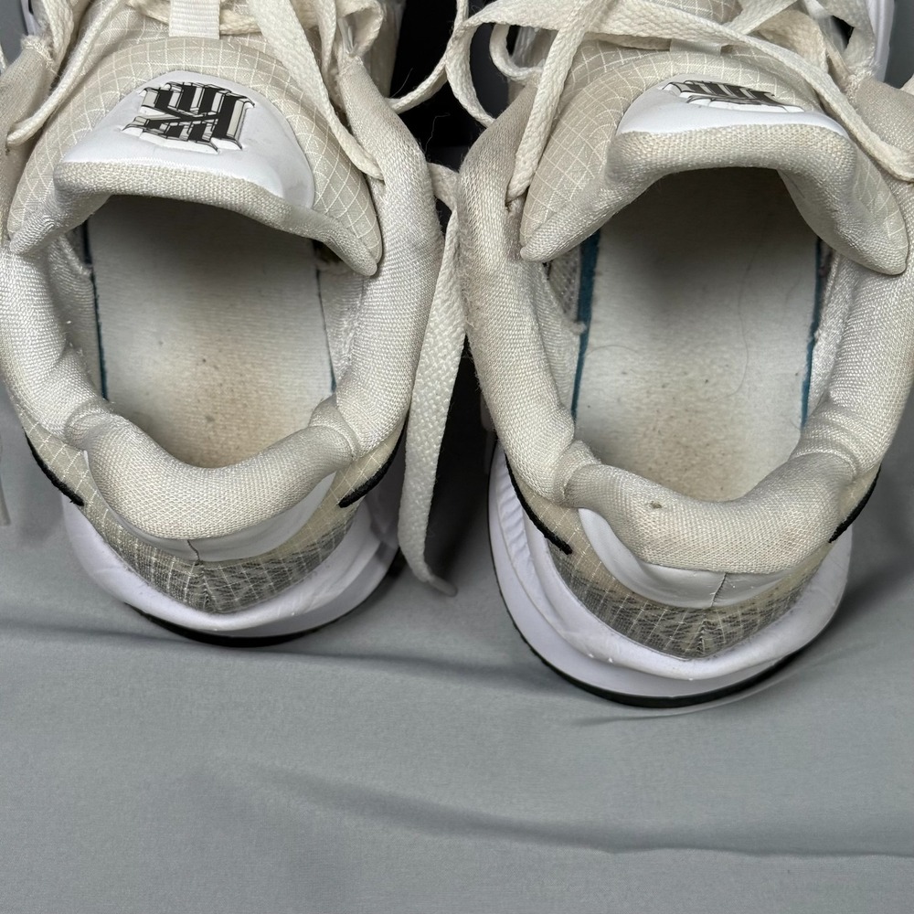 NIKE KYRIE LOW 4TB WHITE BLACK SZ 6 MENS 7.5 Women DA7803-100‎ - Picture 8 of 9